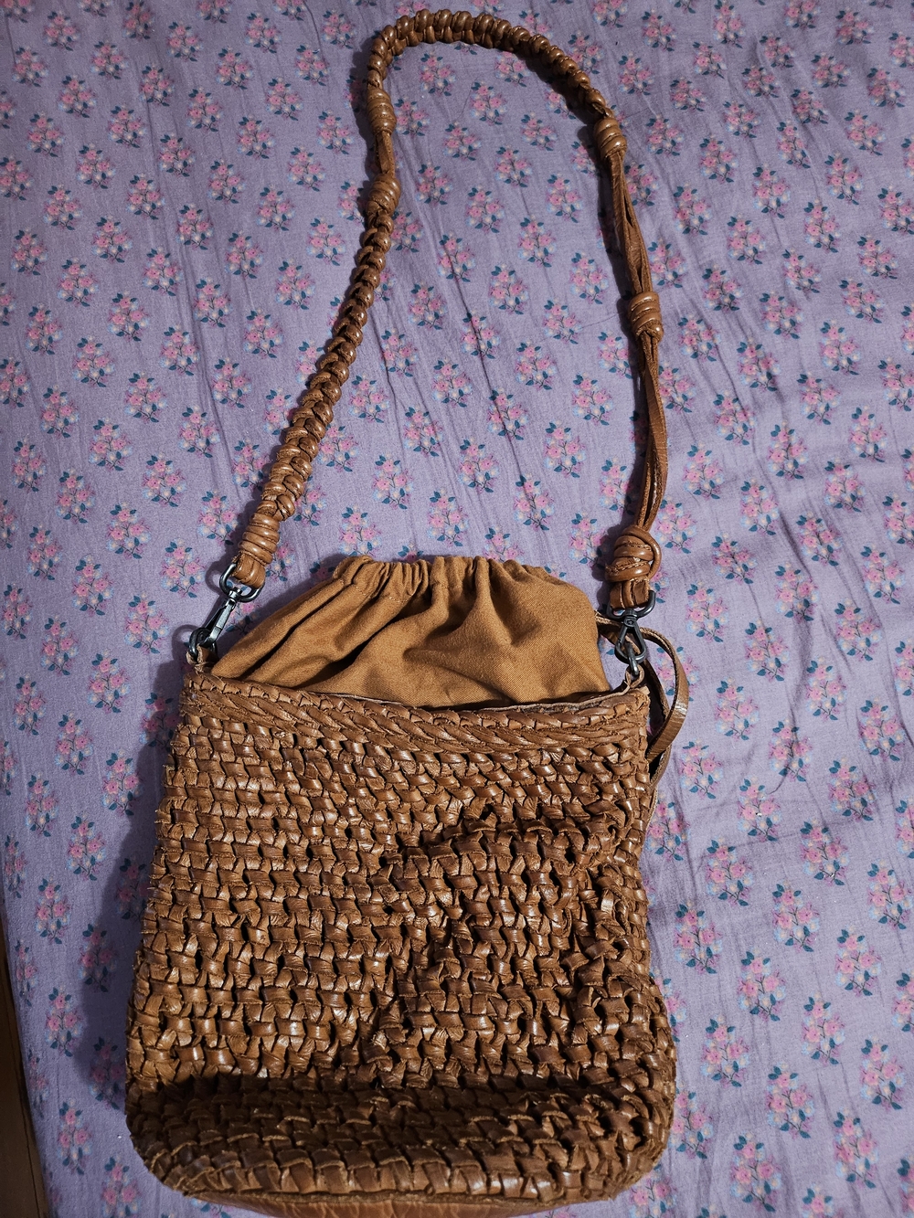 Latico Woven Bucket Shoulder Bag in Brown - Picture 4 of 8